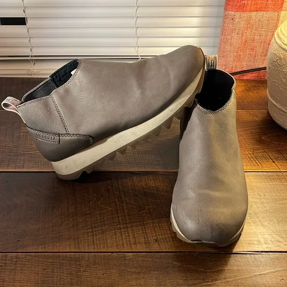 Merrell Alpine Chelsea Boots Women’s 9 - Picture 1 of 10